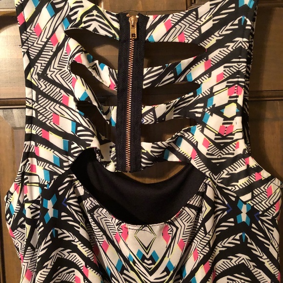 Fun romper - Picture 2 of 2